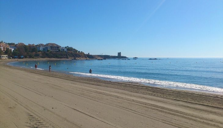 mejores playas de Casares en la costa del sol con niños